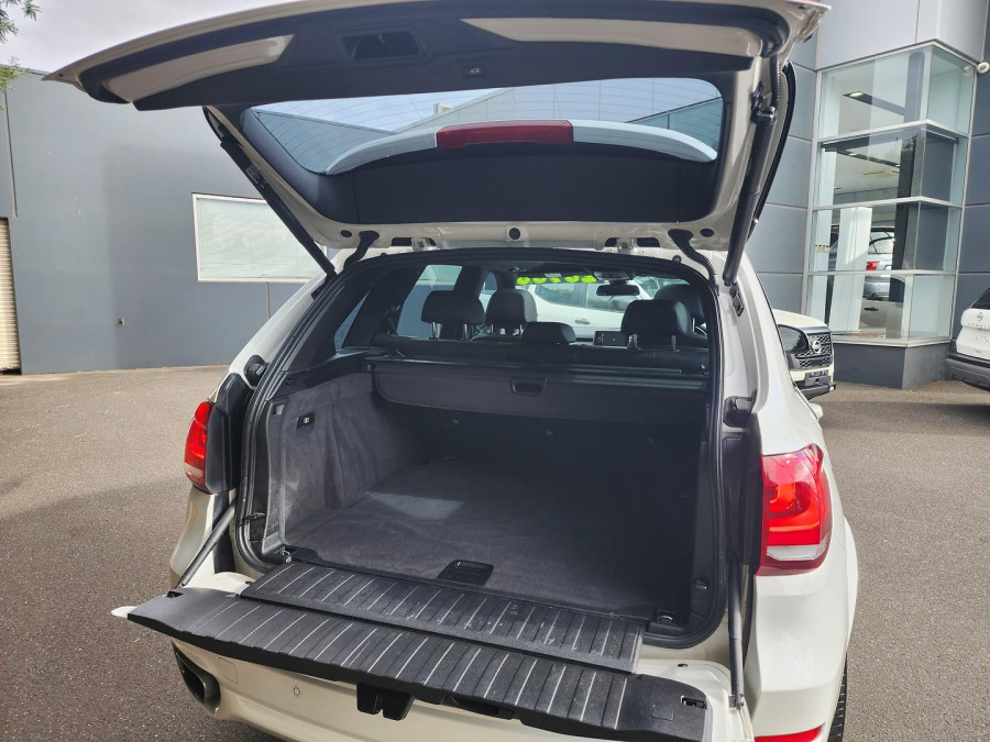 2016 BMW X5 F15 sDrive25d SUV Image 27