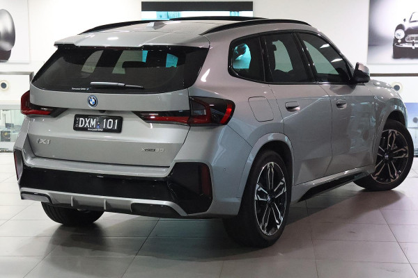 2025 BMW iX1 U11 xDrive30 M Sport SUV image 4