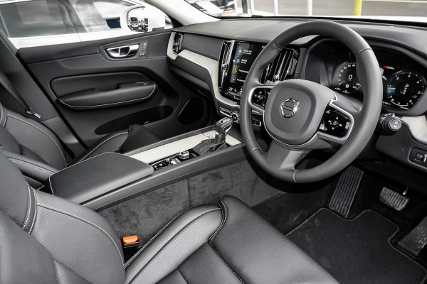 2019 Volvo XC60 UZ D4 Inscription Suv Image 5