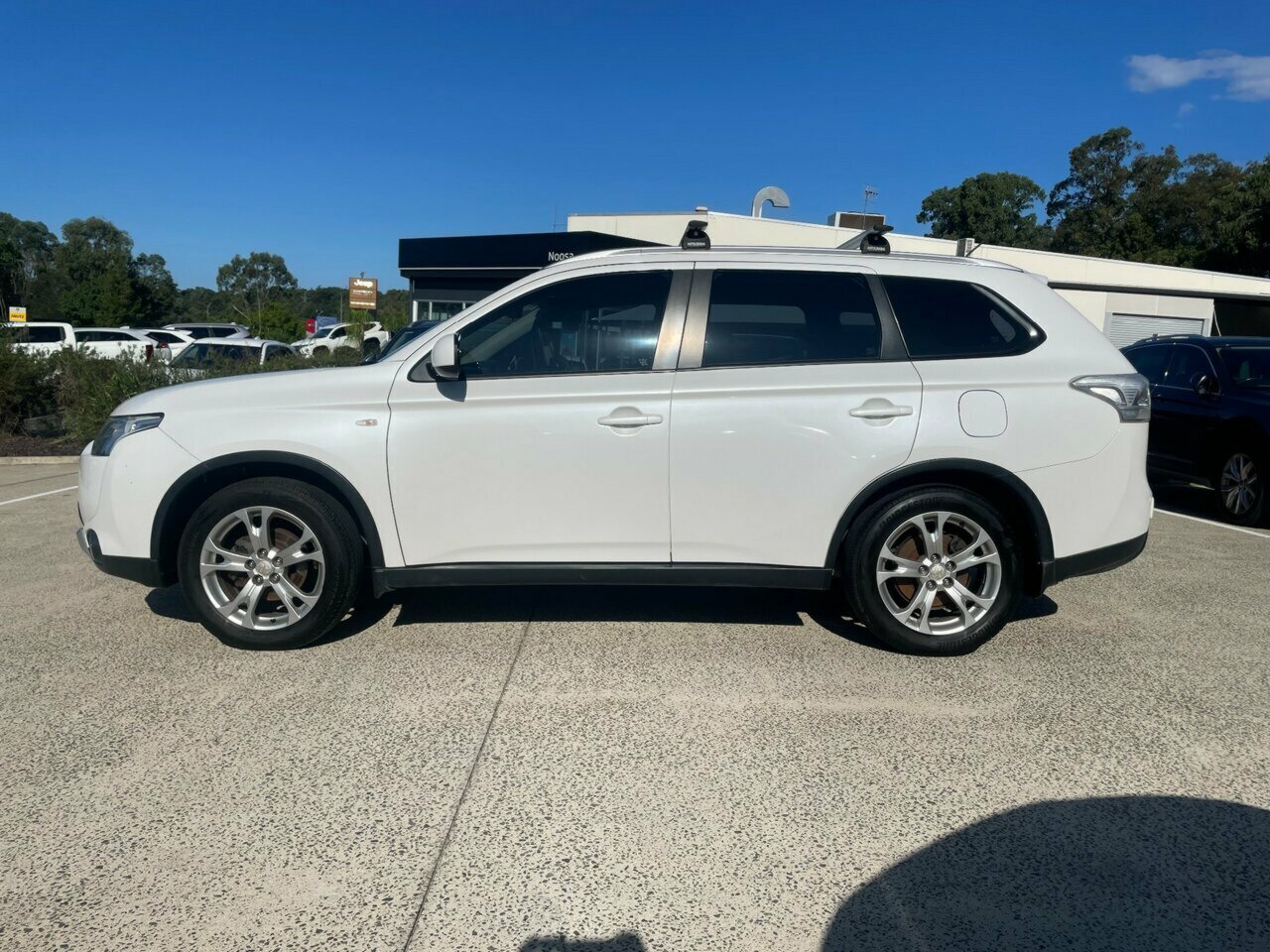 2013 MY14 Mitsubishi Outlander ZJ ES SUV Image 6