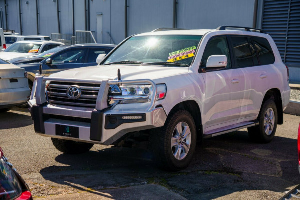 2016 Toyota LandCruiser VDJ200R GXL SUV Image 1