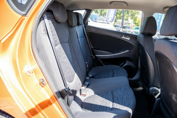 2015 MY16 Hyundai Accent RB3 Active Hatch Image 9