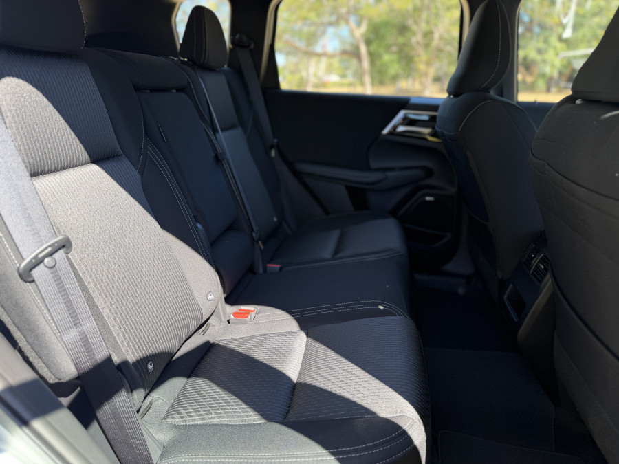 2026 Mitsubishi Outlander ZM ES SUV Image 9