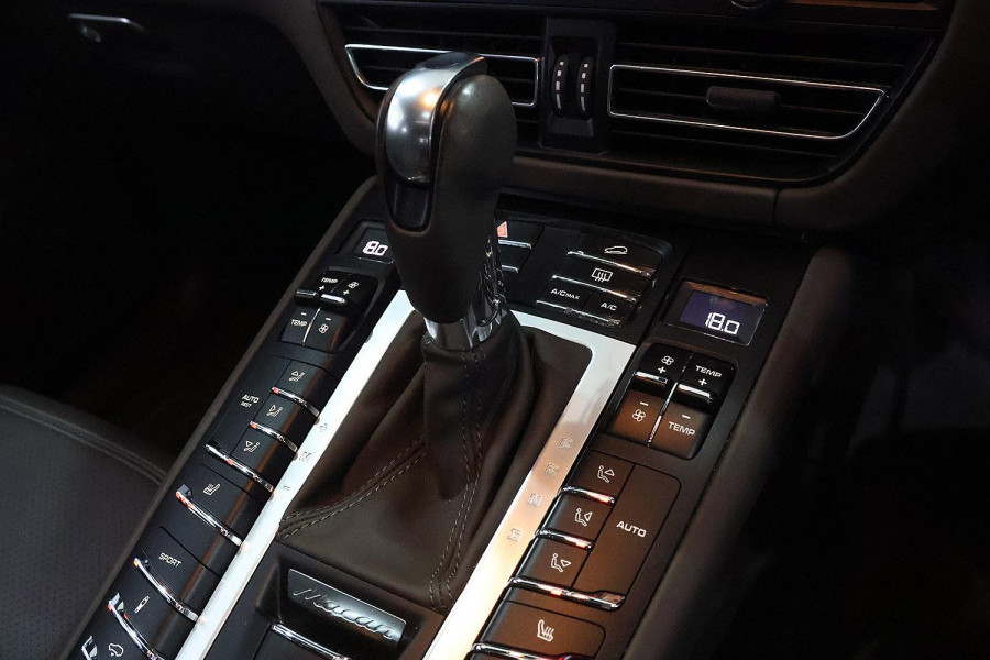 2020 Porsche Macan 95B GTS SUV