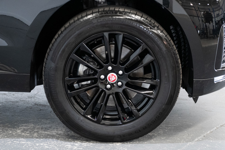 2019 Jaguar F-PACE 25t R-Sport SUV