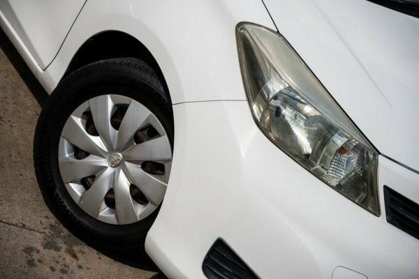 2013 Toyota Yaris NCP131R YR Hatch Image 6