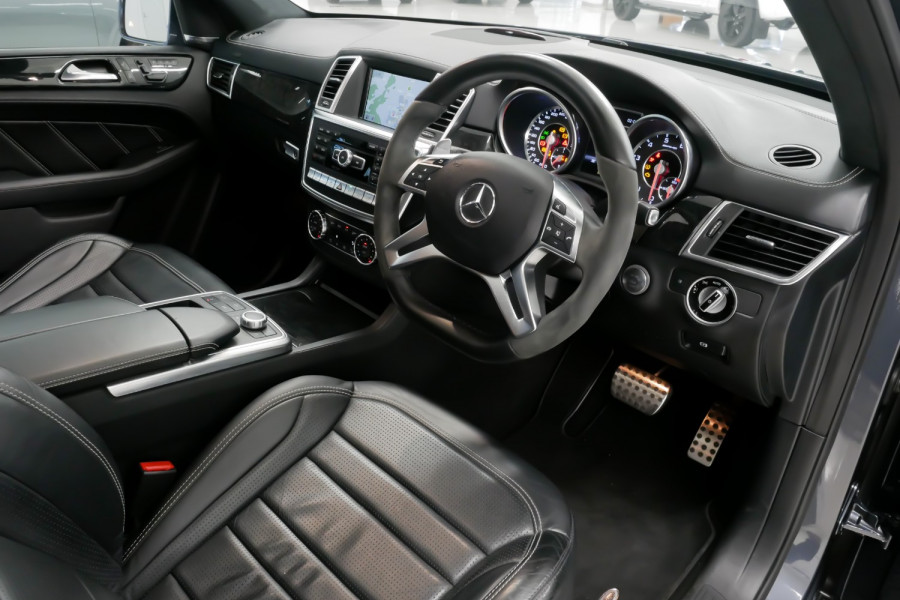 2012 Mercedes-Benz M-Class W166 ML63 AMG SUV Image 22