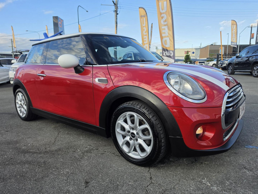2015 MINI Cooper F56 Hatch Image 5