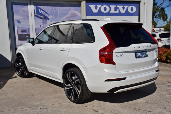 2024 MY25 Volvo XC90  Ultra T8 Plug-In Hybrid SUV Image 3