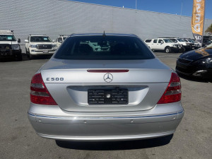 2004 Mercedes-Benz E-Class W211 E500 Elegance Sedan