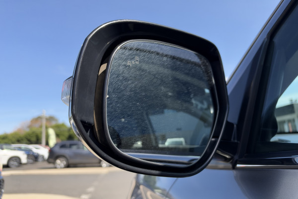 2018 MY18.5 Mitsubishi Outlander ZL Exceed SUV Image 11
