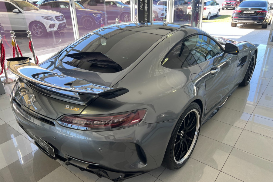 2021 MYon Mercedes-Benz AMG GT C190 R Coupe Image 10