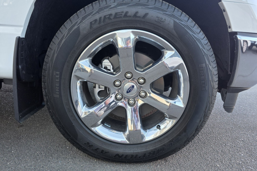 2023 Ford F-150 No Series Lariat Dual Cab Image 21