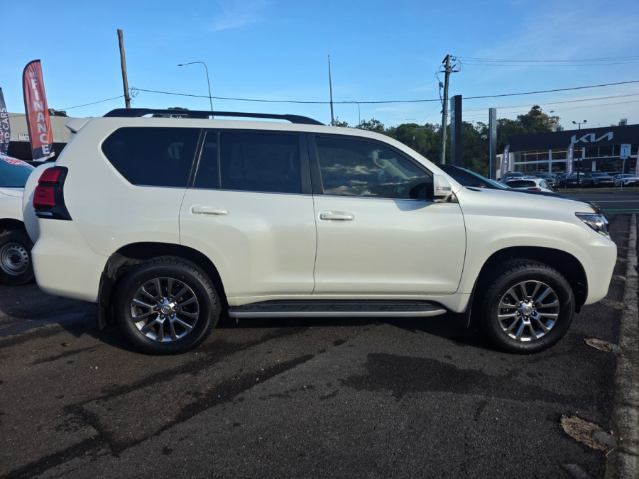 2020 Toyota LandCruiser Prado GDJ150R VX SUV Image 11