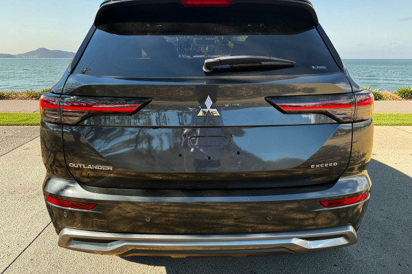 2025 Mitsubishi Outlander ZM Exceed Tourer SUV Image 5