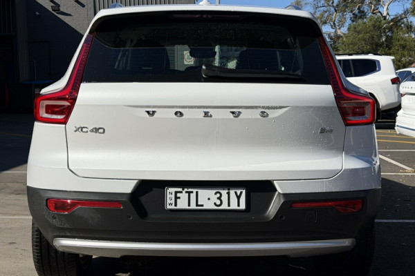 2026 Volvo XC40 XZ Plus B4 SUV Image 6
