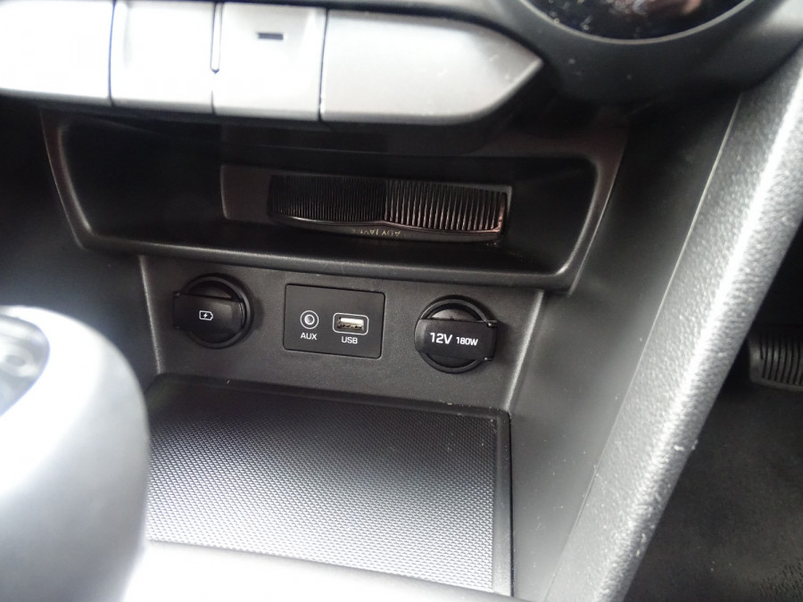 2020 Hyundai KONA OS.3 Active SUV Image 16