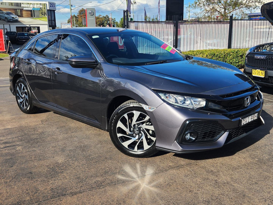 2017 Honda Civic 10th Gen VTi-S Hatch Image 1