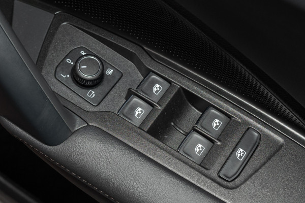 2025 Volkswagen Tiguan CT 150TSI R-Line SUV