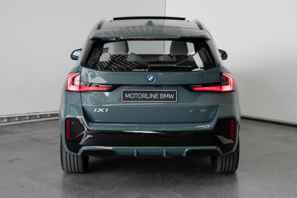 2026 BMW iX1 U11 xDrive30 M Sport SUV image 5