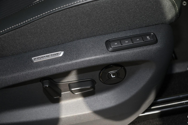 2026 Volkswagen Tiguan CT 150TSI eHybrid Elegance SUV Image 13