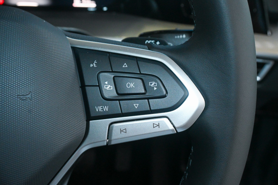 2024 MY25 Volkswagen Golf 8.5 110TSI Style Hatch Image 13