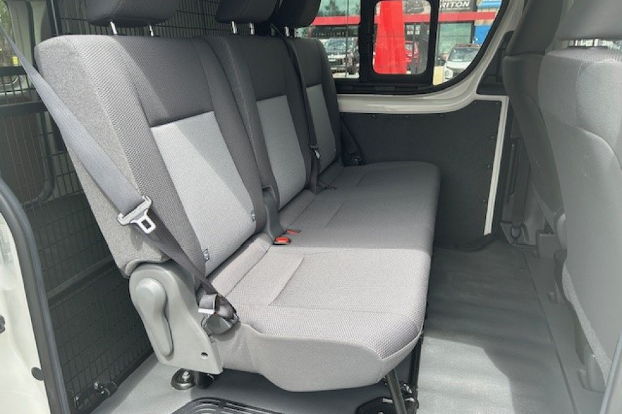 2020 Toyota HiAce GDH300R  Crew Van Image 14