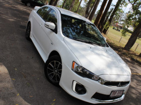 Mitsubishi Lancer ES CF