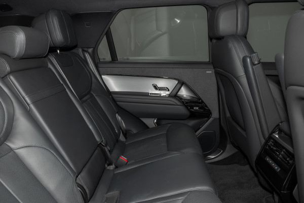 2023 Land Rover Range Rover Sport L461 D300 Dynamic SE SUV Image 3