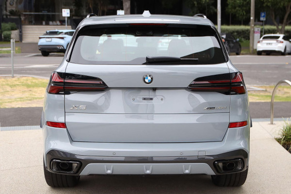 2025 BMW X5 G05 LCI xDrive30d M Sport SUV image 4