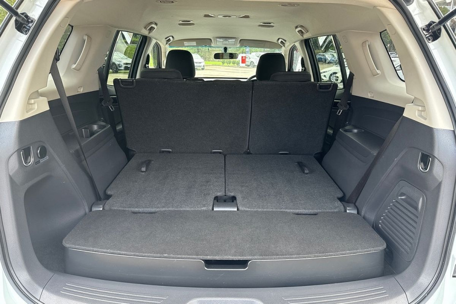 2019 Isuzu MU-X LS-U SUV Image 19