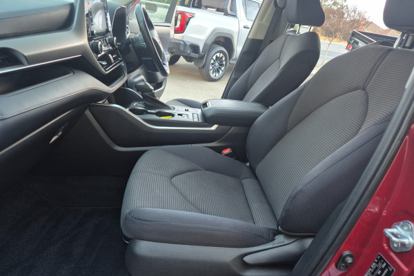 2021 Toyota Kluger AXUH78R GX SUV Image 25