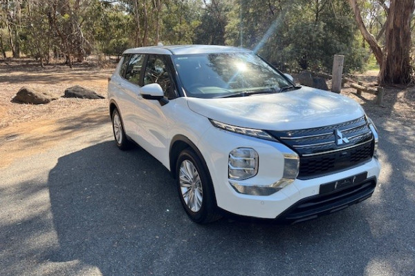 2021 MY22 Mitsubishi Outlander ZM ES Wagon