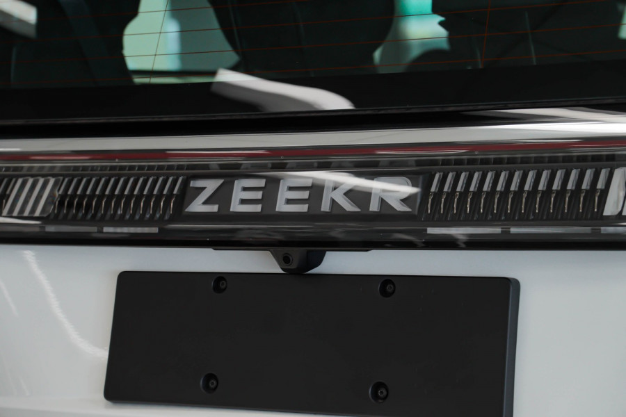 2025 Zeekr 009  EF2  People Mover Image 13