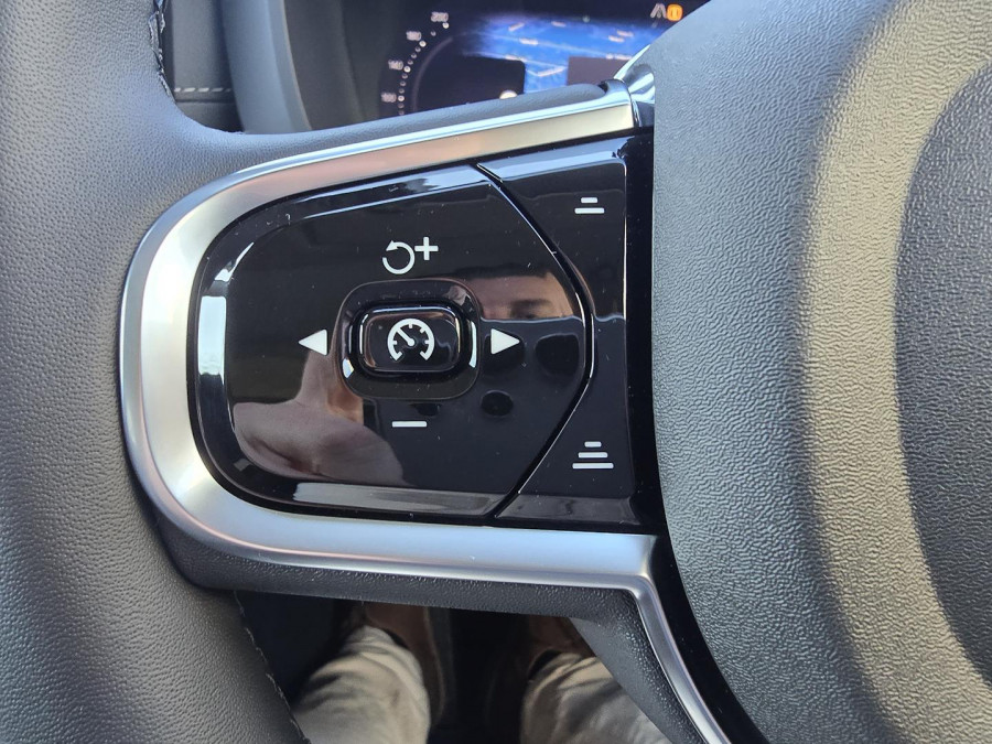 2026 Volvo XC60 UZ Ultra B5 Dark SUV Image 20