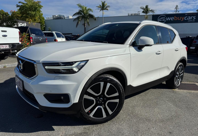 2020 Volvo XC40 XZ T4 Momentum SUV