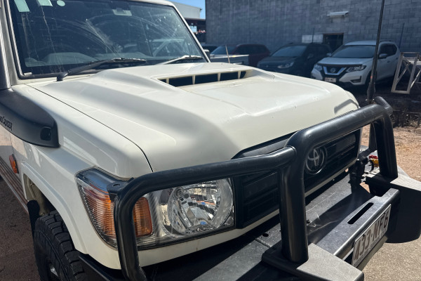 2023 Toyota LandCruiser VDJ79R WorkMate Cab Chassis Image 5