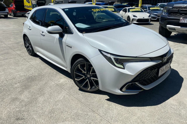 2023 Toyota Corolla ZWE219R  ZR Hybrid Hatch Image 1