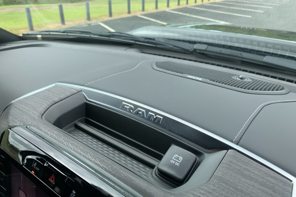 2025 Ram 2500 DJ Laramie Dual Cab Image 26