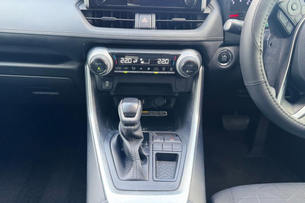 2020 Toyota RAV4 MXAA52R GXL SUV Image 17