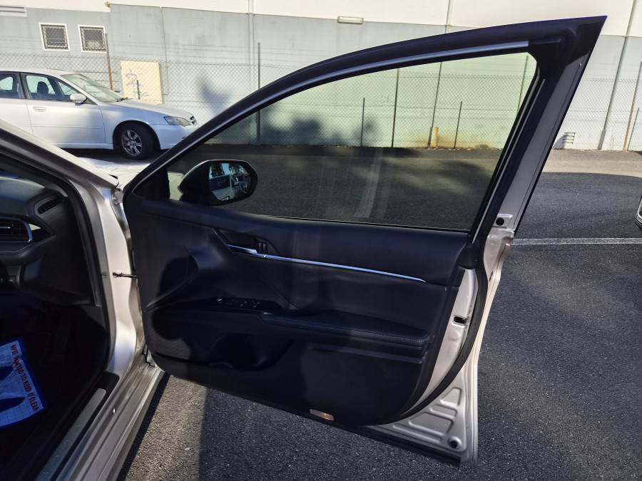 2020 Toyota Camry AXVH71R SX Sedan Image 21