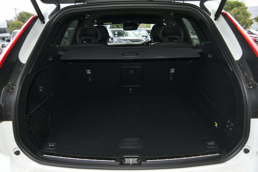 2018 Volvo XC60 D5 R-Design Suv Image 19