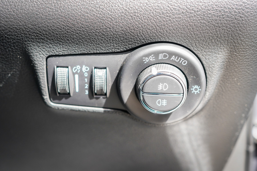 2024 Jeep Compass MV Limited 4xe SUV Image 18