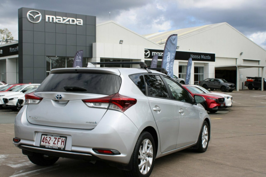 2016 Toyota Corolla ZWE186R Hybrid Hatch Image 10