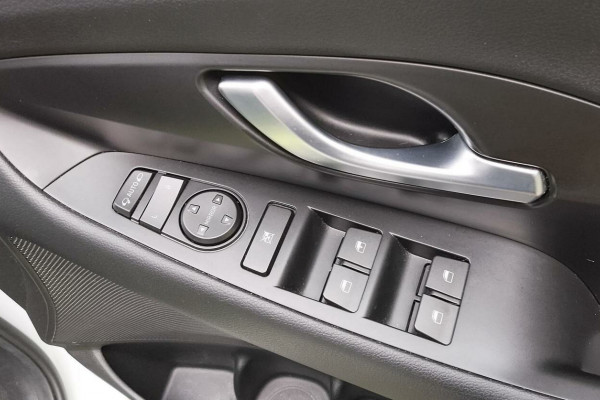 2021 Hyundai i30 PD.V4 Active Hatch Image 15