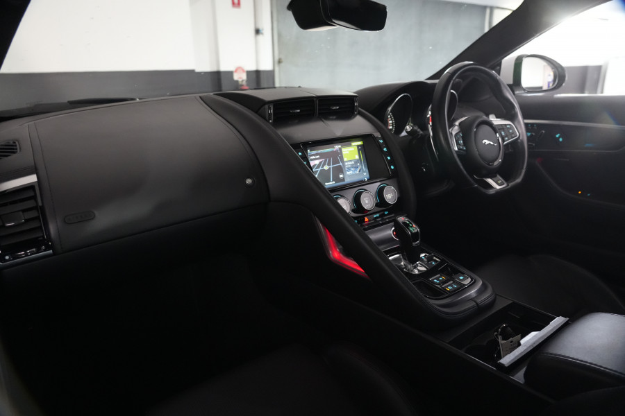 2018 Jaguar F-TYPE R 5.0 SC V8 Coupe