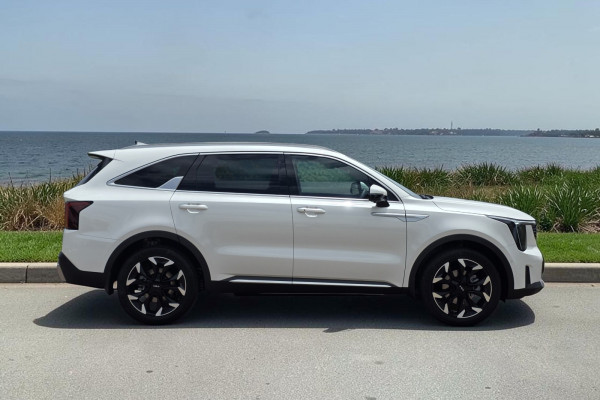 2026 Kia Sorento MQ4 PE GT-Line SUV Image 2