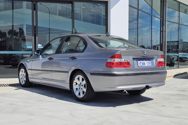 2004 BMW 3 Series E46 318i M Sport Sedan Image 4