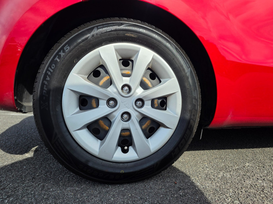 2013 Kia Rio UB S Hatch Image 31