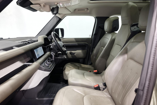 2021 Land Rover Defender L663 110 D300 SE SUV Image 3